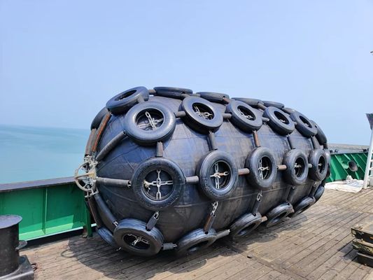海上 泡 の フェンダー 挑戦 的 な 環境 で 船舶 の 保護 の 最適 な 解決策