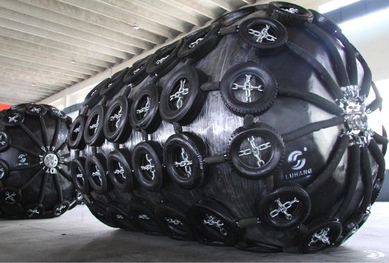 網付き 泡で満たされた海用フェンダー