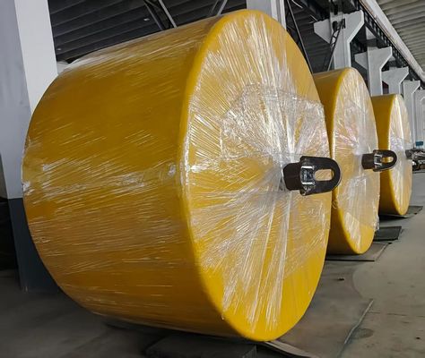 工場製の直接泡で満たされたフェンダー